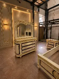 LIT IMPRARATOR  lit vip+2coffres+penderie+1coiffeuse avec miroir 