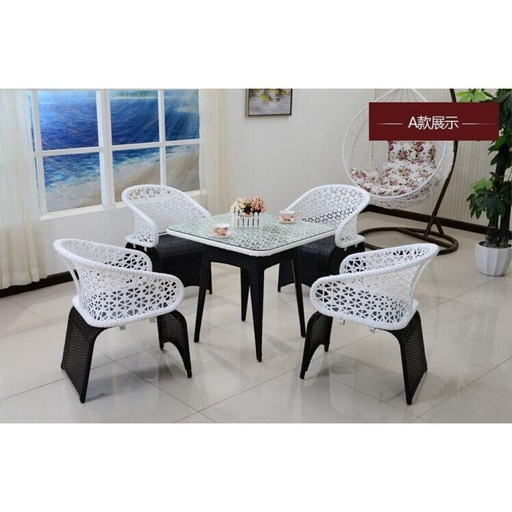 [ENSEMBLE TABLE+ 4 CHAISES ROTIN] Ensemble Table + 4 Chaises Rotins Blanche-Noir